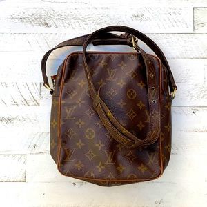 Louis Vuitton vintage messenger bag.